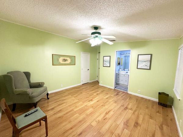 1990 Palm Harbor Manufactured Home