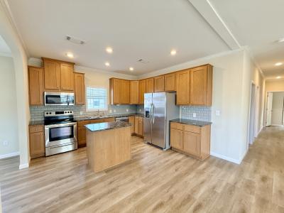Photo 3 of 13 of home located at 7424 Flowering Tree Circle Groveland, FL 34736