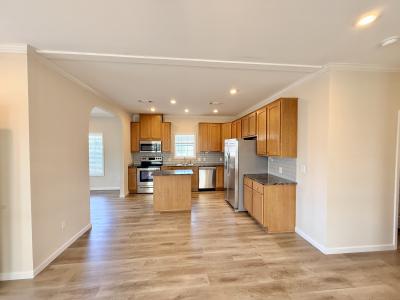 Photo 4 of 13 of home located at 7424 Flowering Tree Circle Groveland, FL 34736