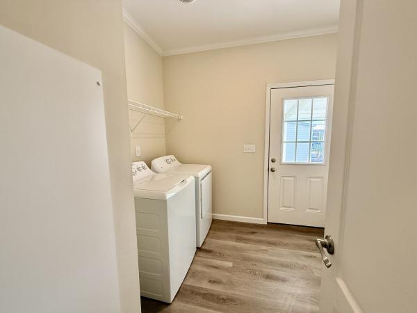 2023 Clayton 27SSE28563A(flipped) Mobile Home