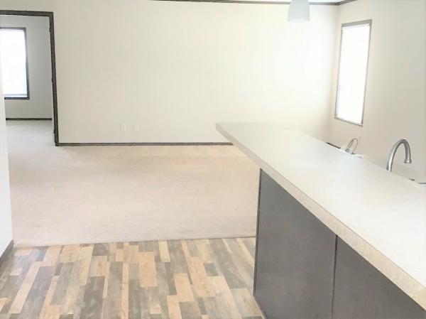 2018 Adventure 0442ST1 Mobile Home