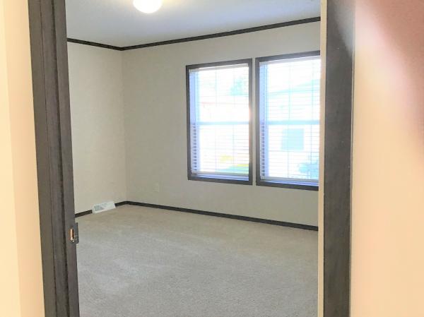 2018 Adventure 0442ST1 Mobile Home