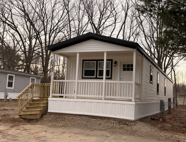 2026 Champion DAP1676H32221 Mobile Home