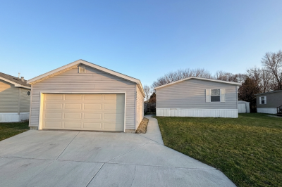 Mobile Home at 3435 Pine Ridge Burton, MI 48519