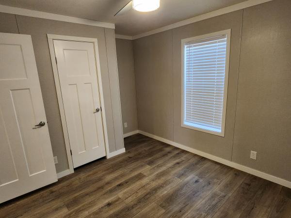 2026 Skyline LH28313 Mobile Home