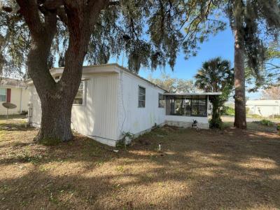 Photo 3 of 17 of home located at 146 Millwood Road Leesburg, FL 34788