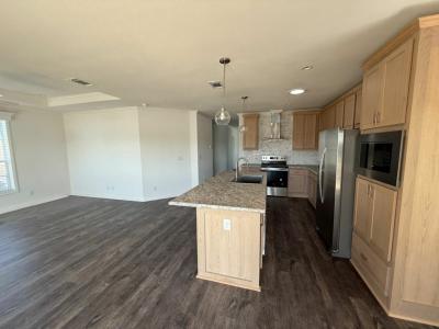 Photo 5 of 20 of home located at 7511 Westwood Drive Ellenton, FL 34222