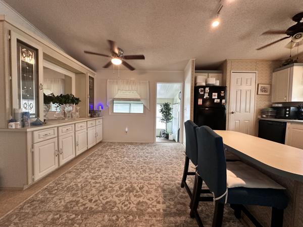 1988 Jacobsen 9427 Mobile Home