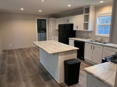 Photo 2 of 4 of home located at 17 East Woodside Holland, OH 43528