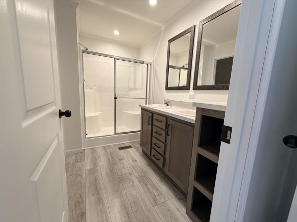 2025 Champion RAPB2852H32103 Mobile Home