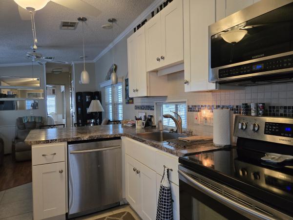 1995 LIFE SH1527FL95 Mobile Home