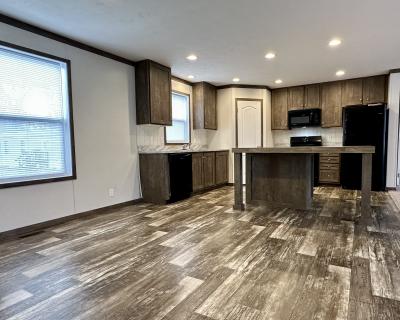 Photo 4 of 13 of home located at 260 Macoun Lane Muskegon, MI 49442