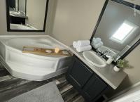 2005 American Homestar Corp Hallmark Mobile Home