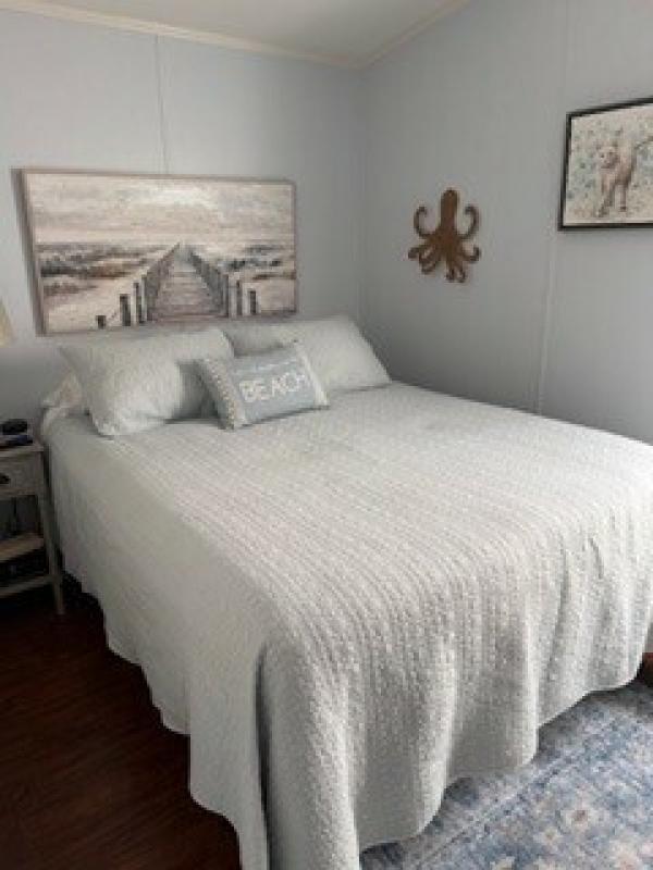 2004 CLSI JACFL25201 A/B Mobile Home