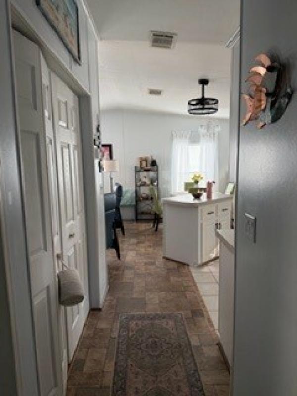 2004 CLSI JACFL25201 A/B Mobile Home