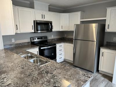 Photo 5 of 30 of home located at 6610 Lear Nagle Rd #179 #179 North Ridgeville, OH 44039