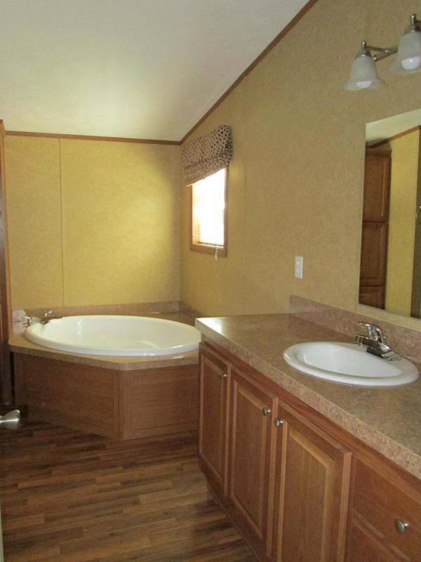 2013 CHAMPION 610 RDAOT1233  Home