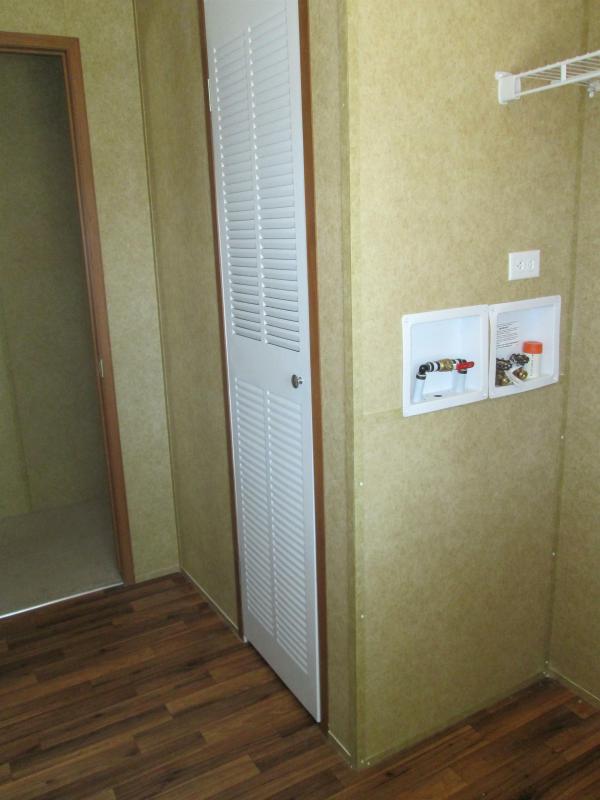 2013 CHAMPION 610 RDAOT1233  Home