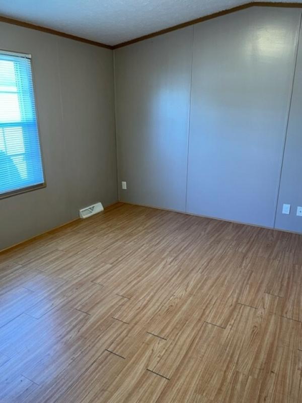 2005 SKYLINE 4911-0333-T  Home