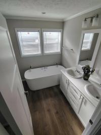 2026 SKYLINE 76 BAY SPRINGS  Home