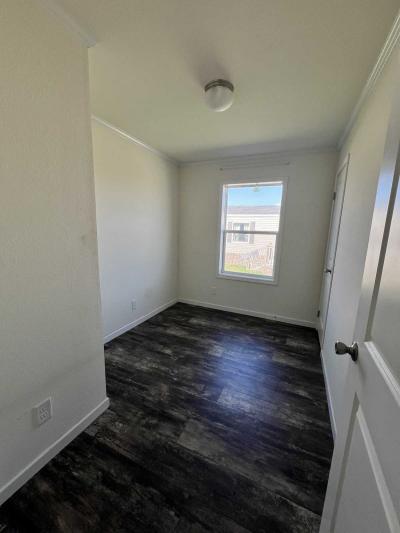 Photo 5 of 13 of home located at 26 Nicklaus Ave Nevada, IA 50201