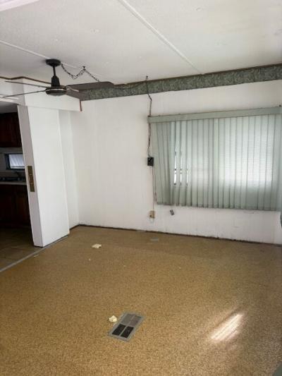 Photo 5 of 8 of home located at 4901 Us Hwy 301,#16 Ellenton, FL 34222