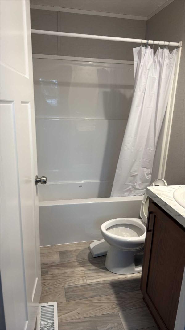 2026 Champion NWS-F-24805 Manufactured Home