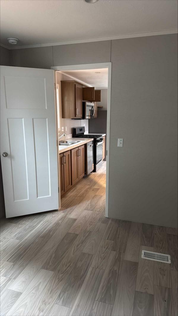 2026 Champion NWS-F-24805 Manufactured Home