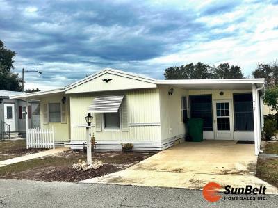 Photo 2 of 20 of home located at 613 Dogwood Circle Wildwood, FL 34785