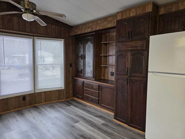 Nashua MFG Mobile Home