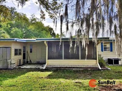 Photo 3 of 45 of home located at 6015 Oakmont Ave Ocala, FL 34472