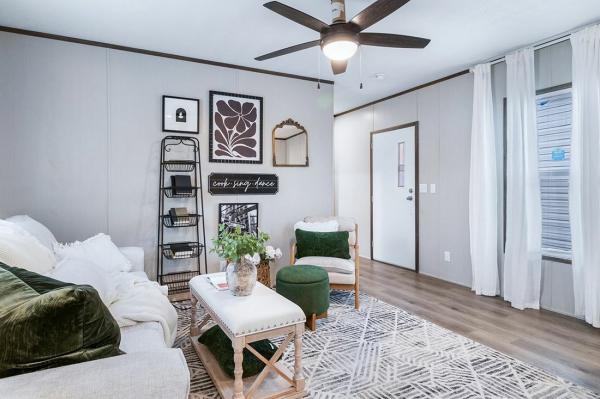 2026 Anniversary Spring Creek 56 Manufactured Home