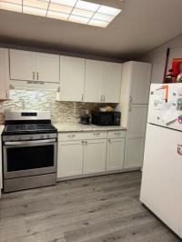 1984 	CHAMPION Manufactured Home