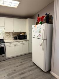 1984 	CHAMPION Manufactured Home