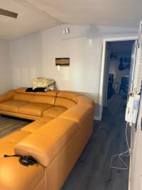 1984 	CHAMPION Manufactured Home