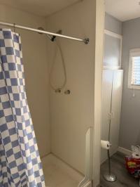 1984 	CHAMPION Manufactured Home