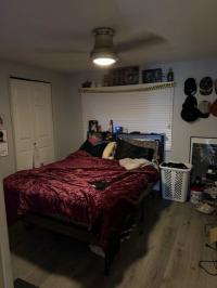 1984 	CHAMPION Manufactured Home