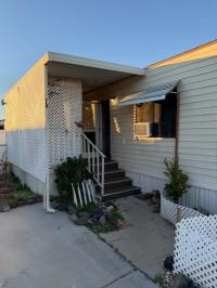 1984 	CHAMPION Manufactured Home