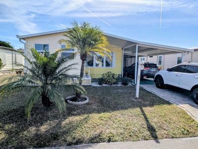 Mobile Home at 5700 Bayshore Rd, Lot 806 Palmetto, FL 34221