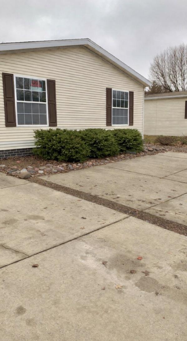 2000 Friendship New Millenium Manufactured Home