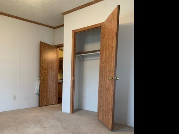 2000 Friendship New Millenium Manufactured Home