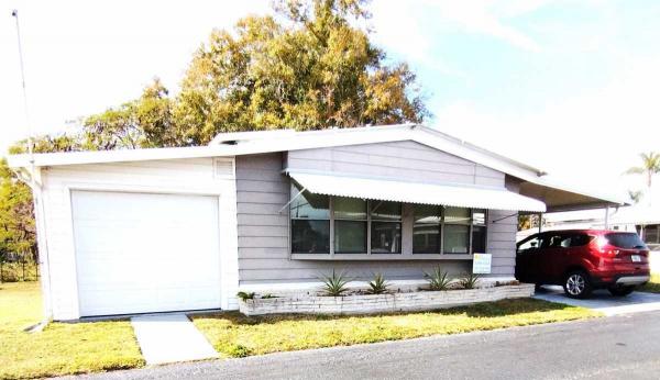 Photo 1 of 2 of home located at 103 Travel Lane Lake Alfred, FL 33850