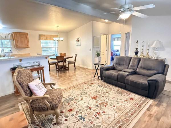 2011 CAVCO INDUSTRIES INC CAVCO Manufactured Home