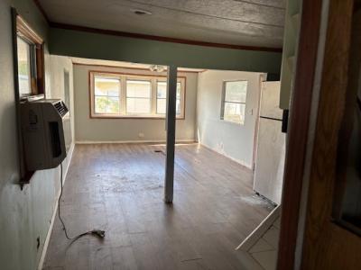 Photo 4 of 18 of home located at 3223 N Lockwood Ridge Rd #116 Sarasota, FL 34234