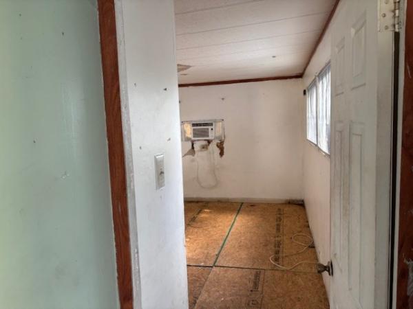 1970 Deluxe Manufactured Home