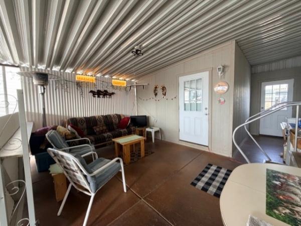 1992 Cavco Manufactured Home