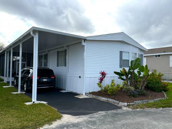 2006 FWHI Mobile Home For Sale