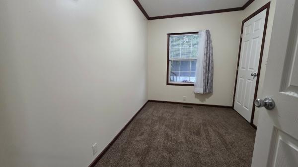 2011 Skyline F310C Mobile Home