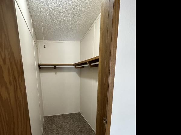 1991 FRIENDSHIP Mobile Home For Sale