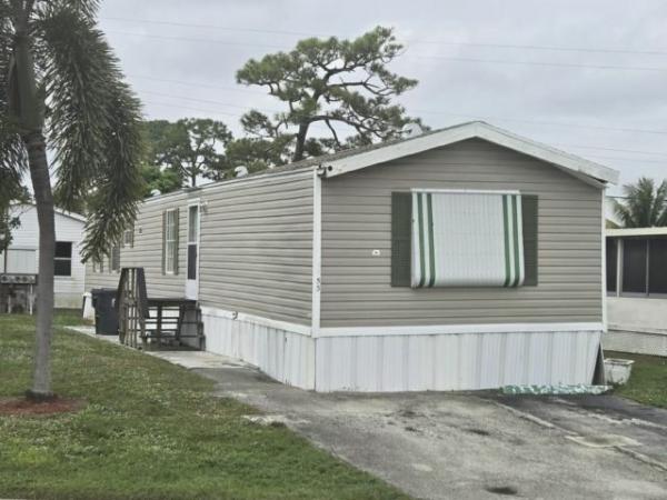1999 FLEE Mobile Home For Sale
